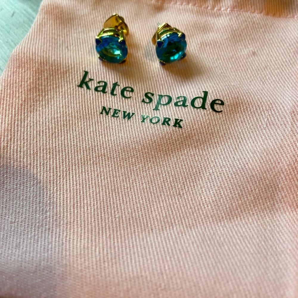 KATE SPADE STUDS NWOT ♠️